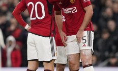 B体育体育登录入口-曼联不敌巴塞罗那，欧冠出局命运未定