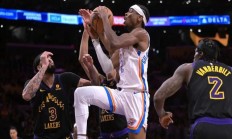 B体育体育入口-快船逆转雷霆，四连胜