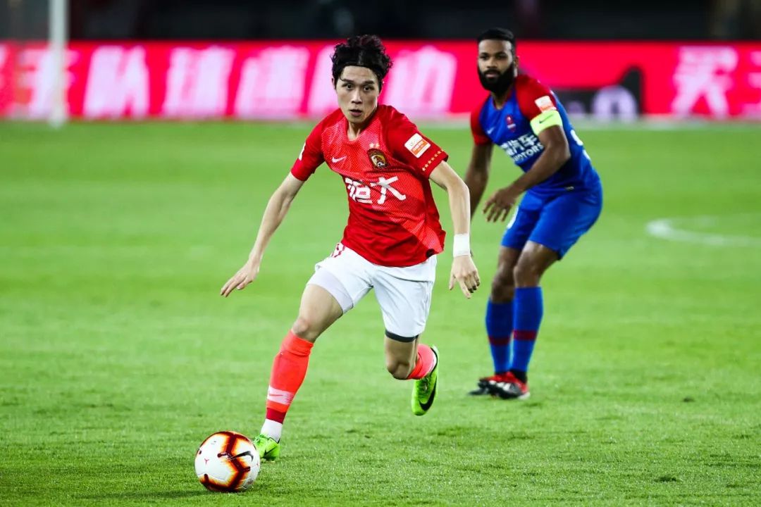 包含重庆斯威逼平竞争对手,保持不败战绩的词条 包含重庆斯威逼平竞争对手,保持不败战绩的词条