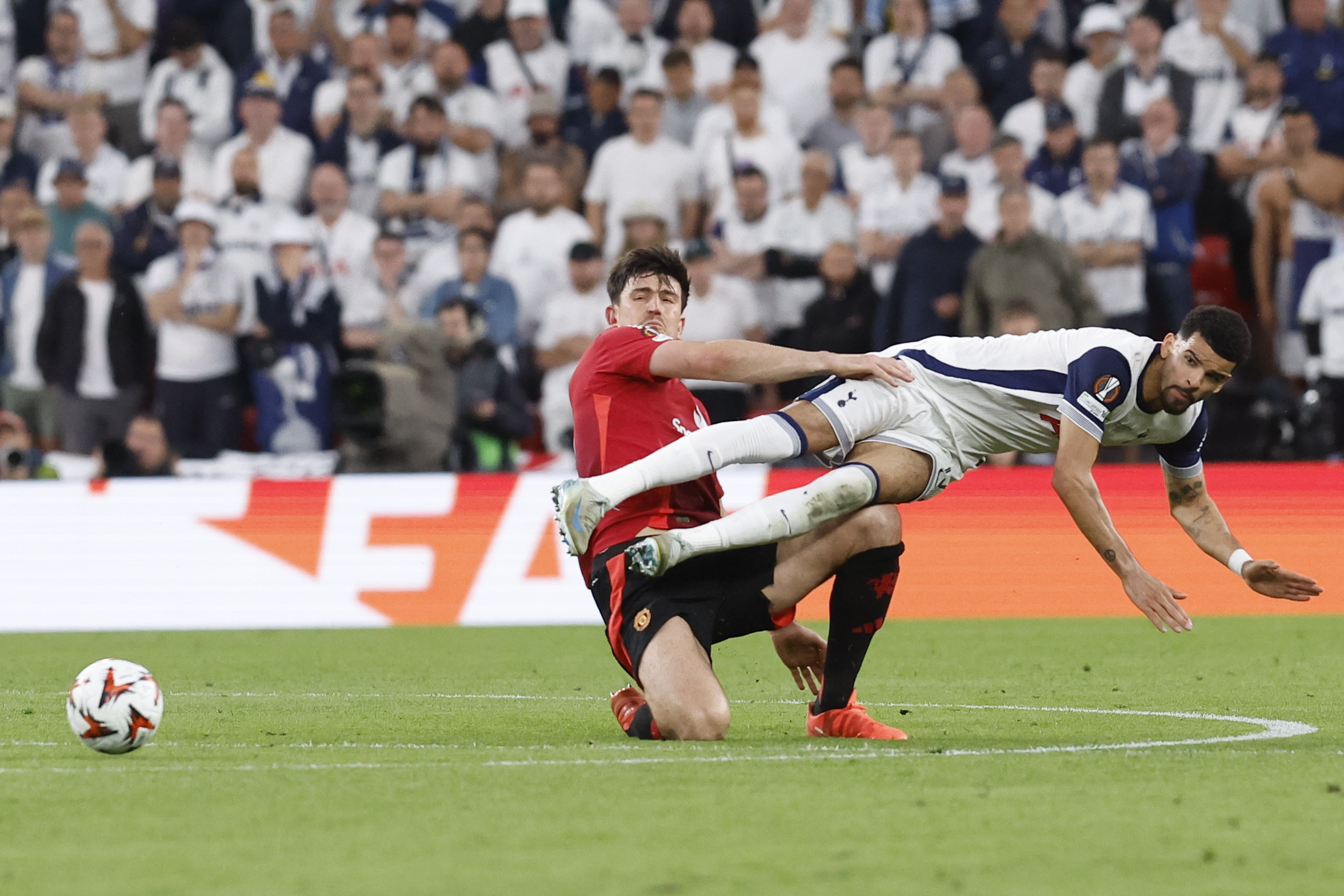 热刺大胜多特,锁定欧冠半决赛名额 热刺大胜多特,锁定欧冠半决赛名额