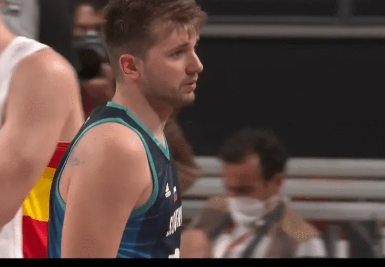 斯洛文尼亚意外平局,希腊-客场逼平,积分榜暂时停滞不前的简单介绍 斯洛文尼亚意外平局,希腊-客场逼平,积分榜暂时停滞不前的简单介绍