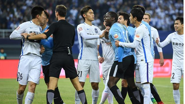 富力客场不敌上港,保级形势堪忧 富力客场不敌上港,保级形势堪忧