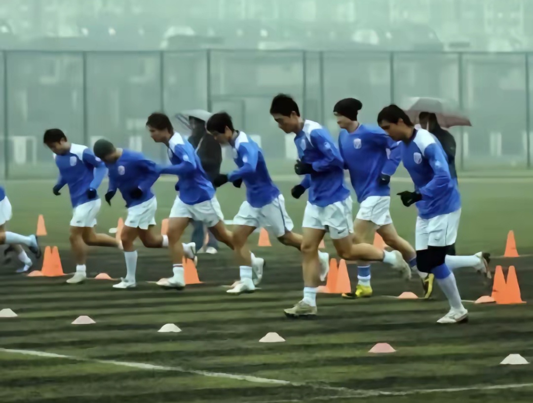 包含足球比赛赛场风云界定最近时光的词条 包含足球比赛赛场风云界定最近时光的词条