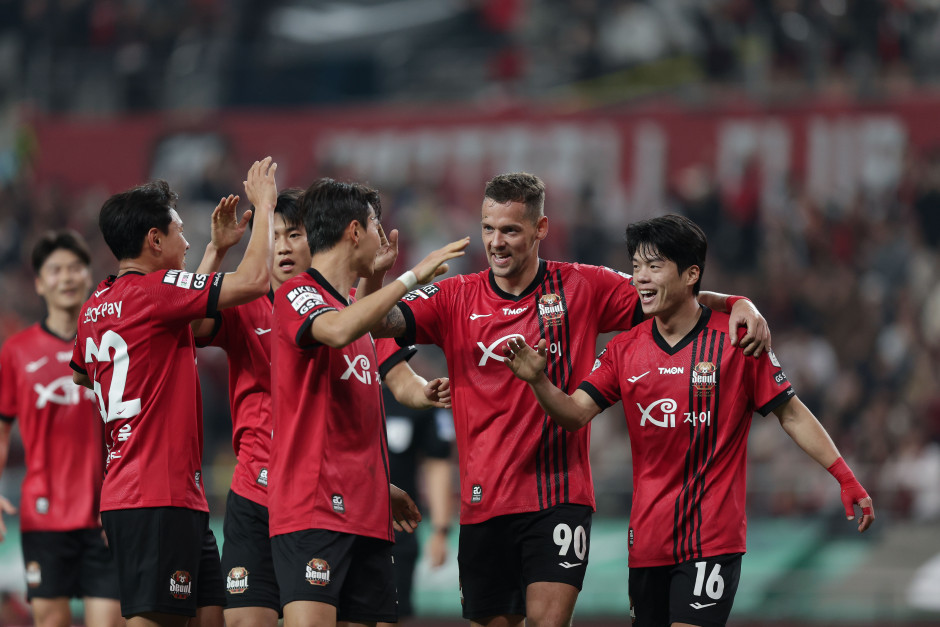 短兵相接,首尔武里取胜对手 短兵相接,首尔武里取胜对手